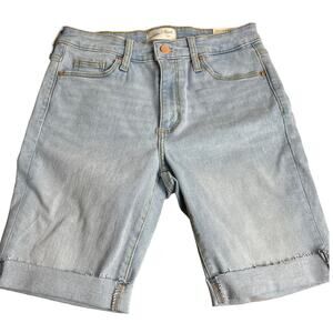 Universal Thread Women's High-Rise Light Wash Bermuda Jean Shorts - Size 2 - NWT